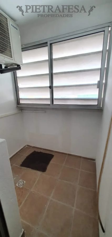 Apartamento en alquiler, 2 dormitorios, 1 baño, terraza lavadero. Parque Batlle. · Foto 7
