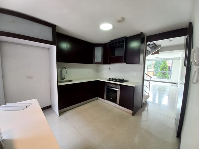 Casa de 3 alcobas en arriendo en Suramérica, Itagüí, 170 m² · foto 8 de 19