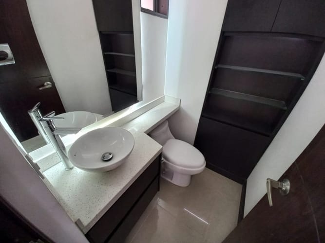 Casa de 3 alcobas en arriendo en Suramérica, Itagüí, 170 m² · foto 13 de 19