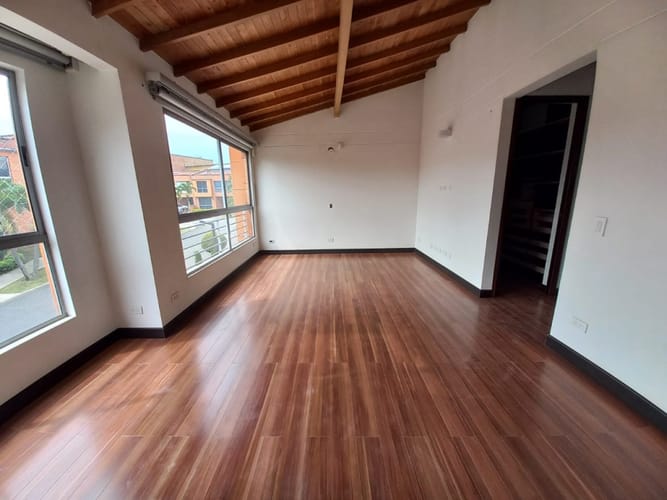 Casa de 3 alcobas en arriendo en Suramérica, Itagüí, 170 m² · foto 14 de 19