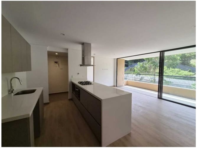 Apartamento de 2 alcobas en venta en Santa Elena, El Retiro, 77 m² · foto 3 de 12