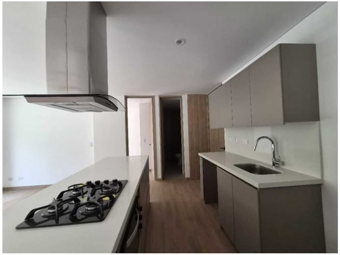 Apartamento de 2 alcobas en venta en Santa Elena, El Retiro, 77 m² · foto 4 de 12