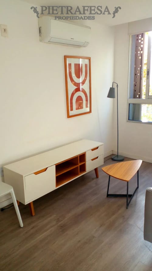 Apartamento en alquiler, 1 dormitorio, 1 baño. Semi equipado. Centro. · Foto 2
