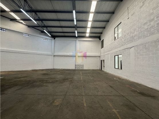 Bodega en arriendo en La Tablaza, La Estrella, 630 m² · foto 5 de 10