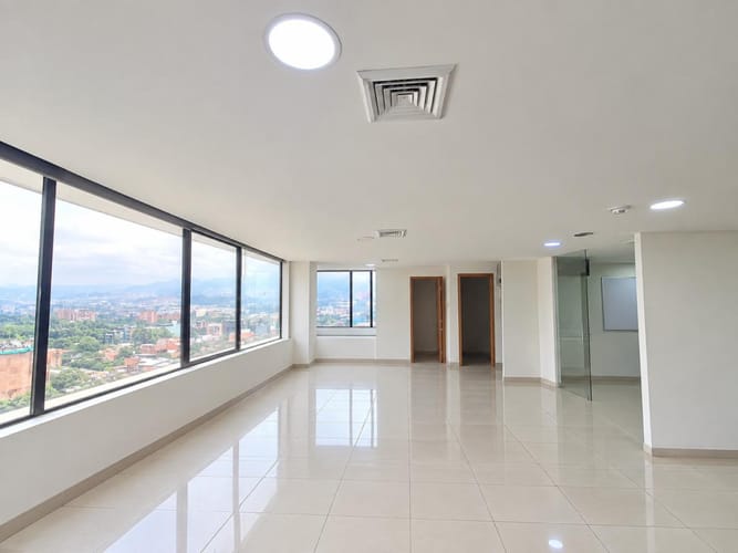 Oficina en venta en Villa Carlota, Medellín, 69 m² · foto 2 de 7
