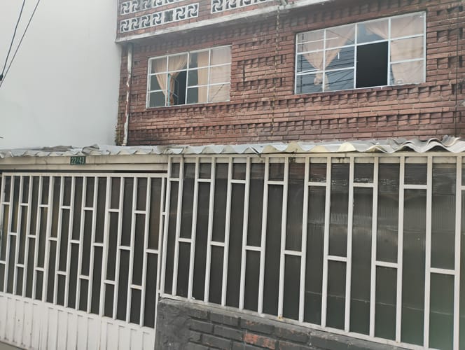 Casa en venta en Versalles Fontibon, Bogotá · foto 2 de 24