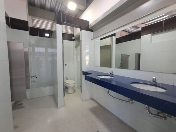Oficina en venta en Laureles, Medellín, 985 m² · foto 6 de 24