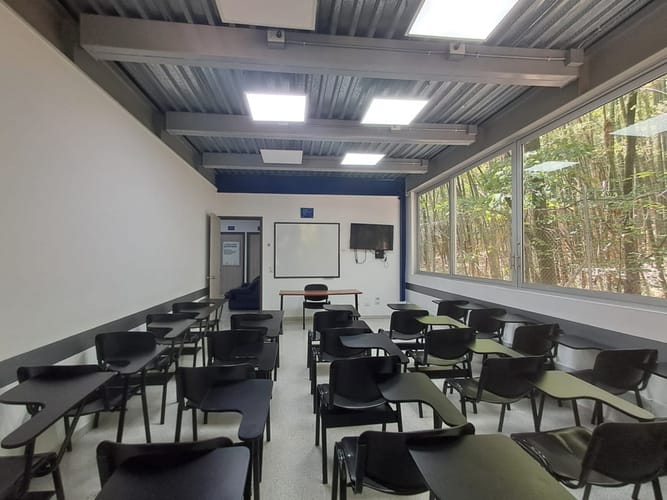 Oficina en venta en Laureles, Medellín, 985 m² · foto 7 de 24