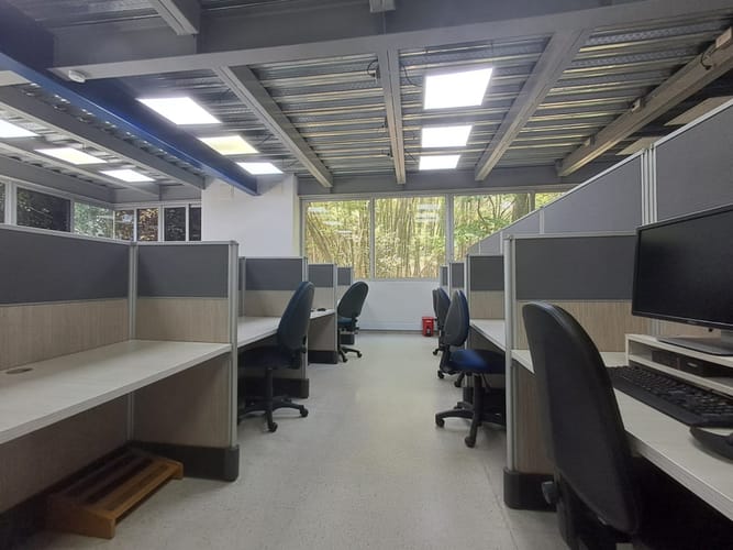 Oficina en venta en Laureles, Medellín, 985 m² · foto 11 de 24