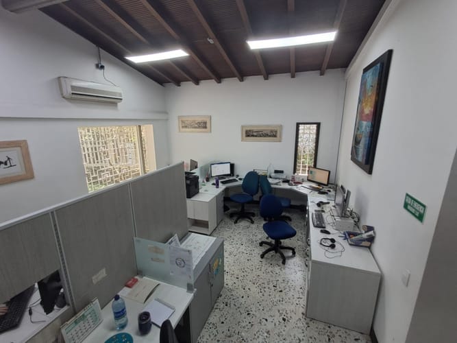 Oficina en venta en Laureles, Medellín, 985 m² · foto 14 de 24