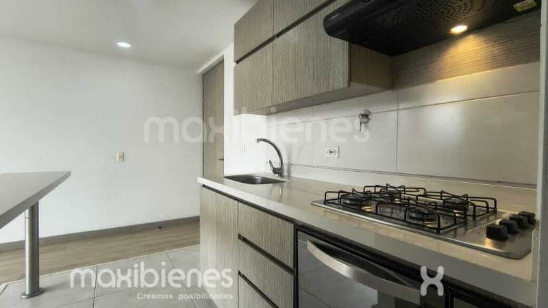 Apartamento de 3 alcobas en venta en Cañaveralejo, Sabaneta, 70 m² · foto 2 de 17