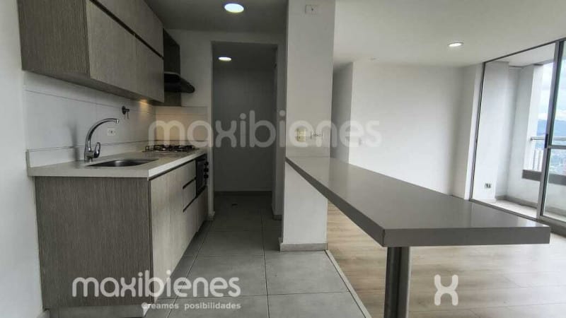 Apartamento de 3 alcobas en venta en Cañaveralejo, Sabaneta, 70 m² · foto 3 de 17