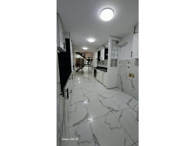 Casa de 4 alcobas en arriendo en Suramerica, La Estrella, 258 m² · foto 2 de 24