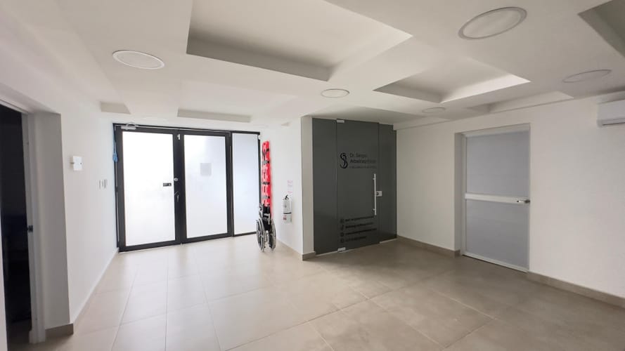Casa de 10 alcobas en arriendo en Ciudad Jardin, Barranquilla, 750 m² · foto 4 de 24