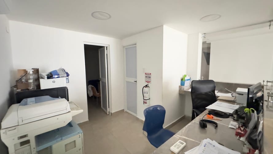 Casa de 10 alcobas en arriendo en Ciudad Jardin, Barranquilla, 750 m² · foto 19 de 24