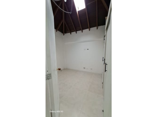 Casa de 4 alcobas en arriendo en Suramerica, La Estrella, 258 m² · foto 14 de 24