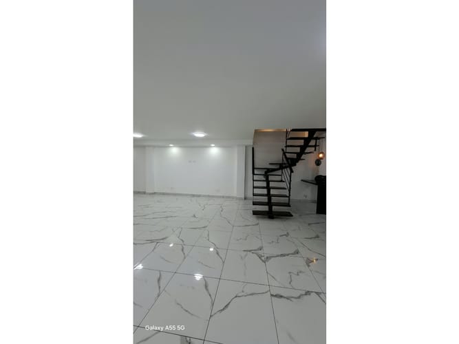 Casa de 4 alcobas en arriendo en Suramerica, La Estrella, 258 m² · foto 21 de 24