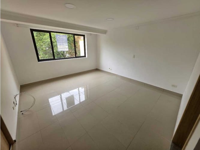 Apartamento de 2 alcobas en arriendo en Campo Amor, Medellín, 65 m² · foto 9 de 13