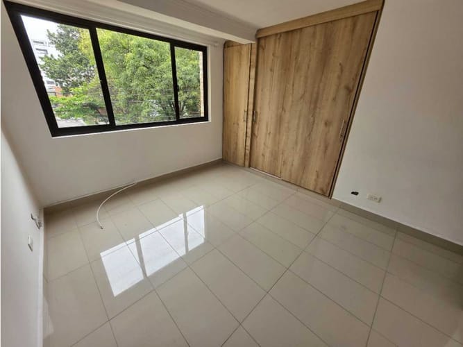 Apartamento de 2 alcobas en arriendo en Campo Amor, Medellín, 65 m² · foto 10 de 13