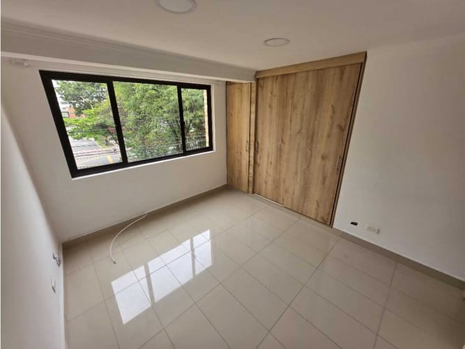 Apartamento de 2 alcobas en arriendo en Campo Amor, Medellín, 65 m² · foto 11 de 13