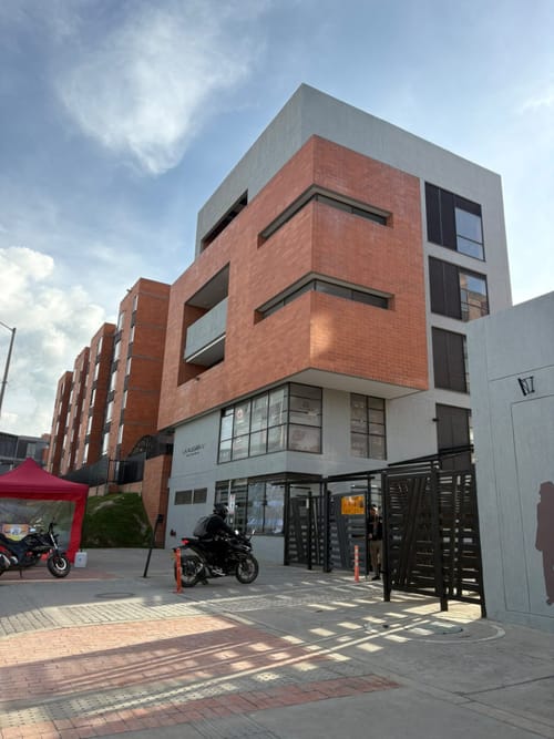 Apartamento de 3 alcobas en arriendo en Hogares Soacha, Soacha, 45 m² · foto 2 de 24