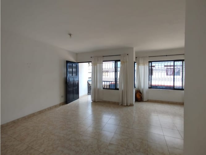 Casa de 6 alcobas en venta en Los Pinos, Cali, 147 m² · foto 5 de 24