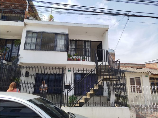 Casa de 6 alcobas en venta en Los Pinos, Cali, 147 m² · foto 23 de 24