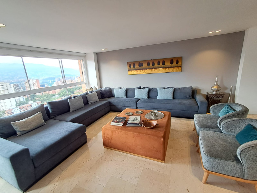 Apartamento en Arriendo en El Poblado, Medellín