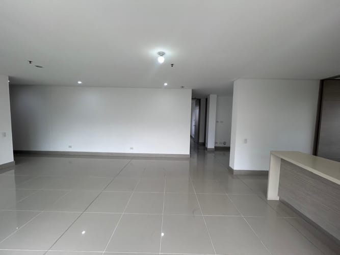 Apartamento de 3 alcobas en arriendo en Las Lomas, Medellín, 118 m² · foto 8 de 24