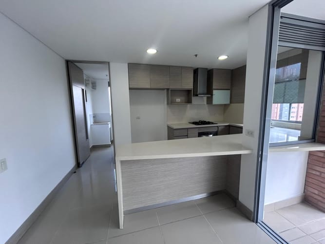 Apartamento de 3 alcobas en arriendo en Las Lomas, Medellín, 118 m² · foto 9 de 24