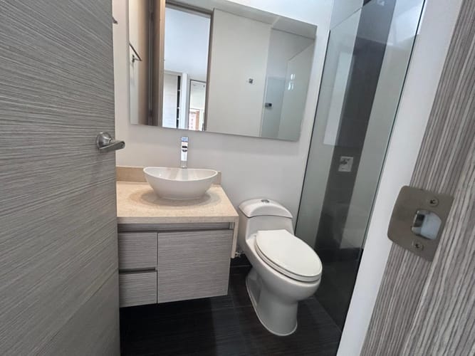 Apartamento de 3 alcobas en arriendo en Las Lomas, Medellín, 118 m² · foto 18 de 24
