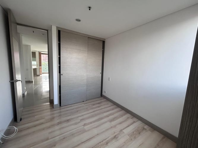 Apartamento de 3 alcobas en arriendo en Las Lomas, Medellín, 118 m² · foto 19 de 24
