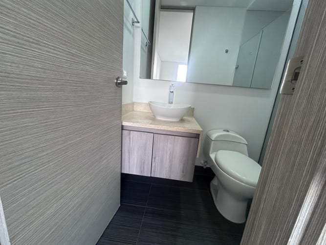Apartamento de 3 alcobas en arriendo en Las Lomas, Medellín, 118 m² · foto 24 de 24