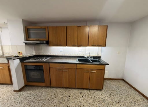 Apartamento de 3 alcobas en arriendo en Patio Bonito, Medellín, 140 m² · foto 3 de 22
