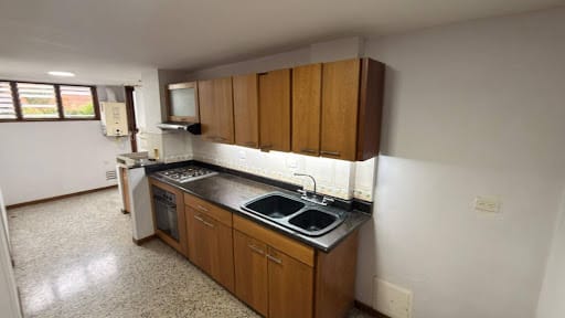 Apartamento de 3 alcobas en arriendo en Patio Bonito, Medellín, 140 m² · foto 17 de 22