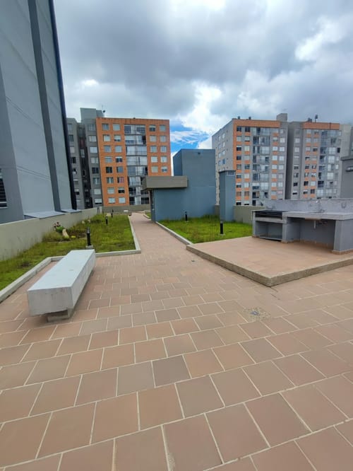 Apartamento de 2 alcobas en arriendo en Plaza Imperial Centro Comercial, Bogotá, 36 m² · foto 10 de 12