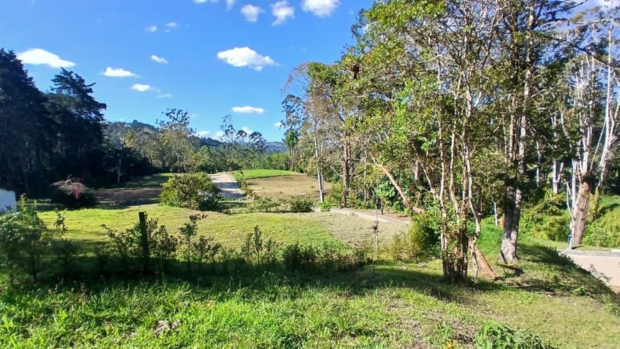 Lote en venta en Centro, Rionegro, 1802 m² · foto 3 de 12