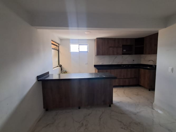 Apartamento de 3 alcobas en arriendo en Villa Del Parque, Medellín, 85 m² · foto 3 de 18