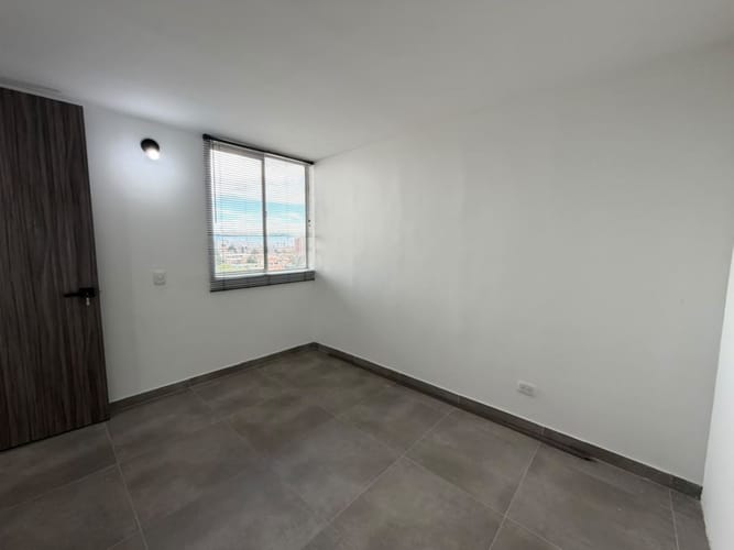 Apartamento de 3 alcobas en arriendo en Fontibon, Bogotá, 42 m² · foto 14 de 24