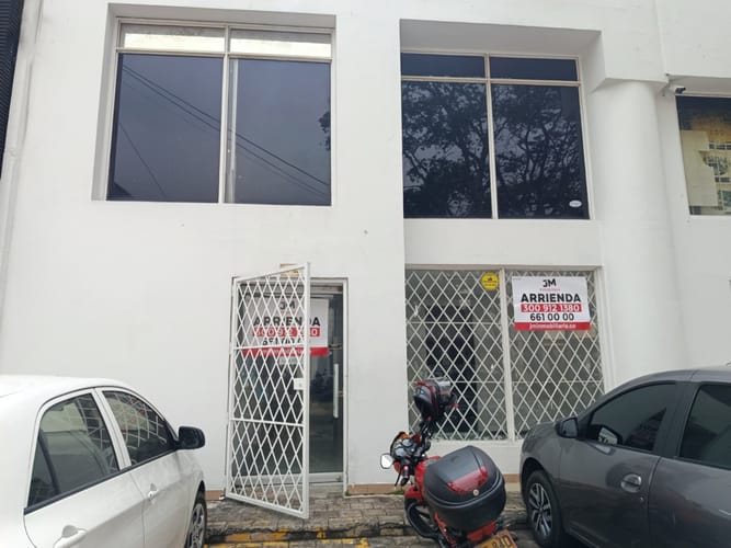 Oficina en arriendo en San Vicente, Cali, 360 m² · foto 2 de 24