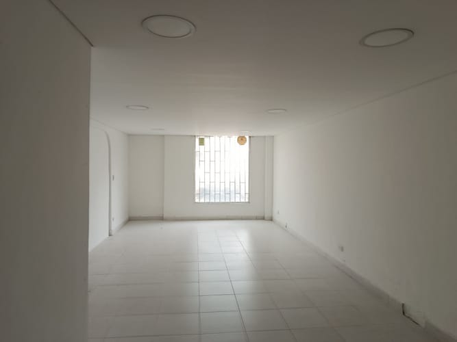Oficina en arriendo en San Vicente, Cali, 360 m² · foto 12 de 24