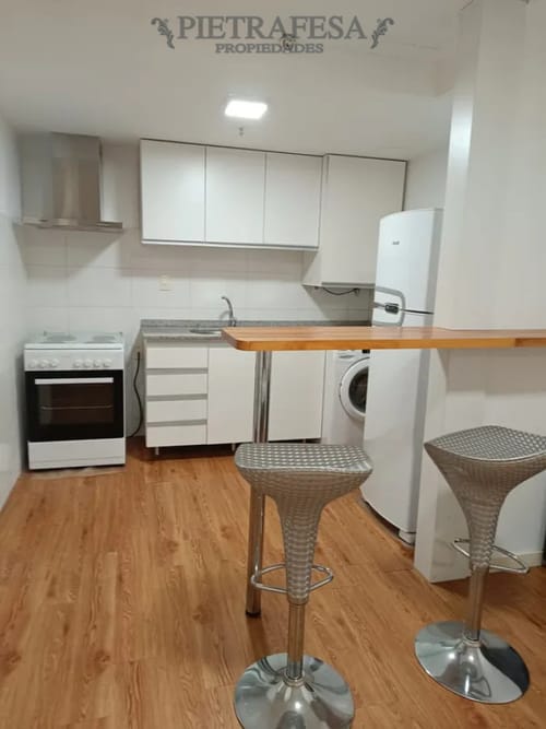 Apartamento en alquiler, 1 dormitorio, 1 baño, balcón. Semi equipado. Brazo Oriental. · Foto 2