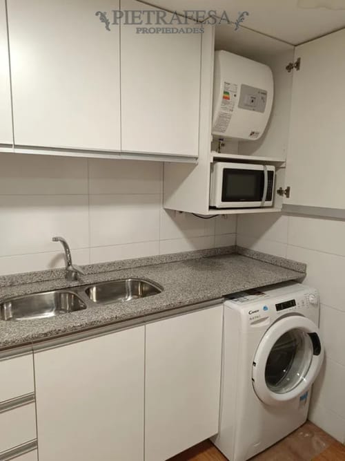 Apartamento en alquiler, 1 dormitorio, 1 baño, balcón. Semi equipado. Brazo Oriental. · Foto 3