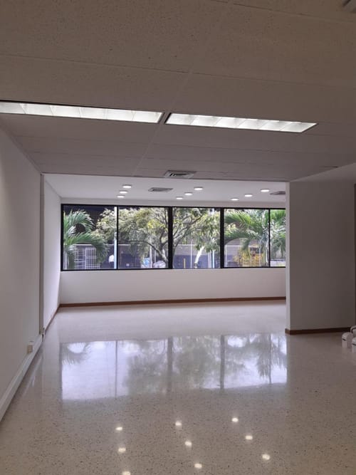 Oficina en arriendo en La Flora, Cali, 422 m² · foto 17 de 24