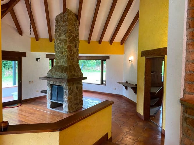 Casa de 4 alcobas en arriendo en Guayabito, Rionegro, 300 m² · foto 16 de 19