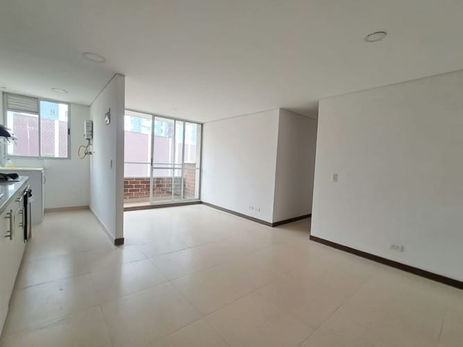 Apartamento de 3 alcobas en venta en Loma De La Doctora, Sabaneta, 68 m² · foto 3 de 24