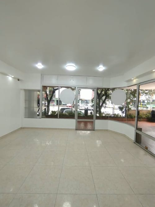 Local en arriendo en Mejoras Publicas, Bucaramanga, 40 m² · foto 5 de 9