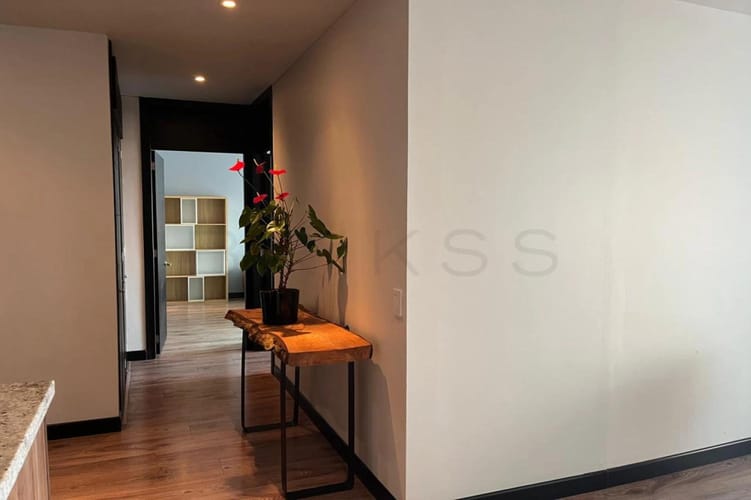 Apartamento de 2 alcobas en venta en Los Rosales, Bogotá, 85 m² · foto 5 de 15