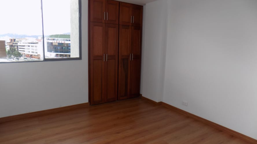 Apartamento de 2 alcobas en arriendo en Santa Barbara Central, Bogotá, 76 m² · foto 11 de 17