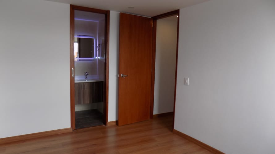 Apartamento de 2 alcobas en arriendo en Santa Barbara Central, Bogotá, 76 m² · foto 14 de 17
